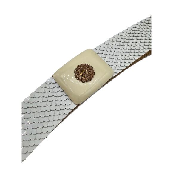 Vtg 1960s Woman\'s Fish Scale Mermaid Elastic Stretch Belt White and Cream Buckle main image 3